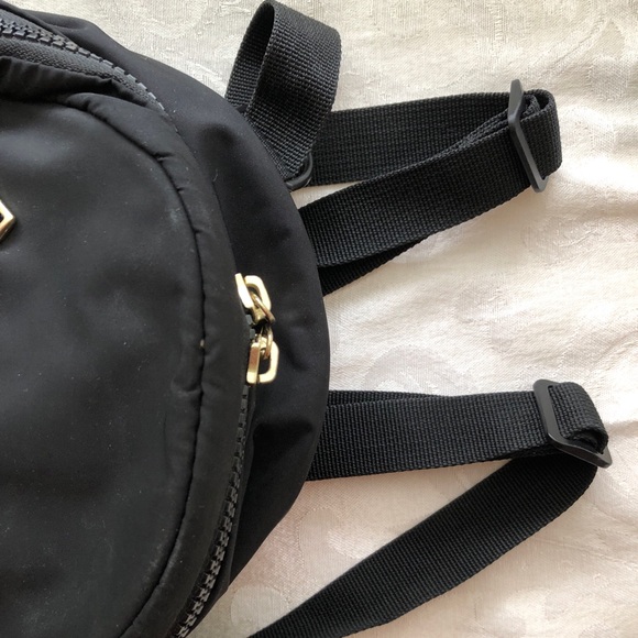 Adidas Mini Backpack Unisex Black/Gold - Picture 10 of 11